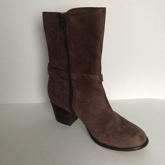 Lands End heeled leather boots - Picture 2 of 9